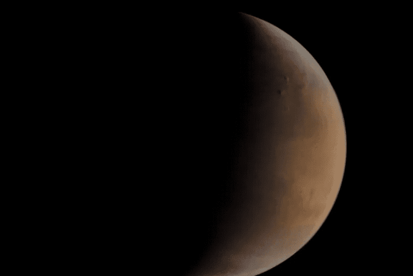 تم رصد مؤشرات على وجود مياه في عينات معدنية على المريخ