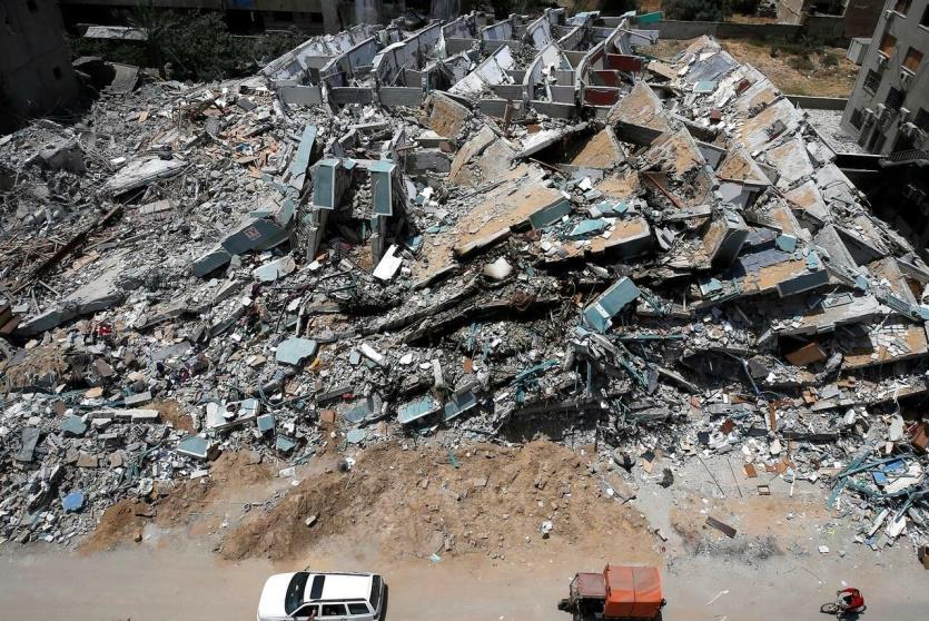 مبنى سكني مدمر في غزة