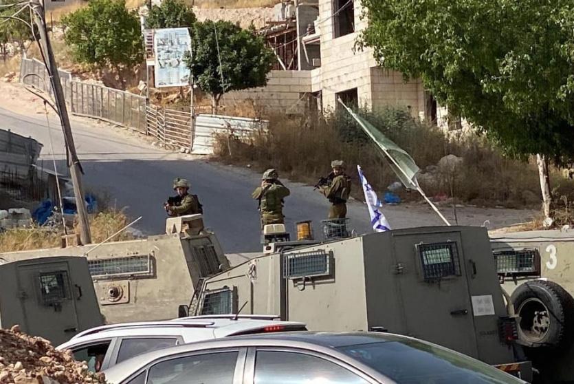قوات الاحتلال تقتحم شارع فرعون جنوب مدينة طولكرم