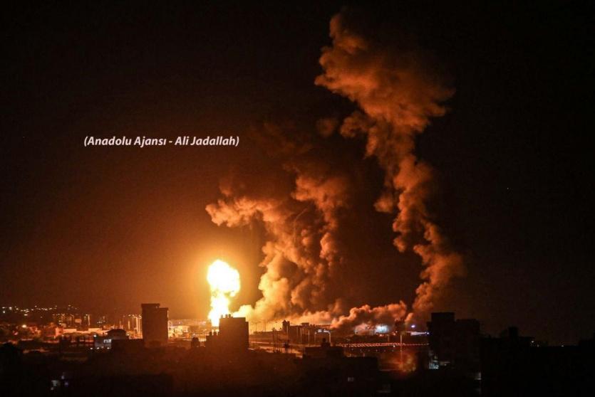 قصف موقع في غزة فجر اليوم