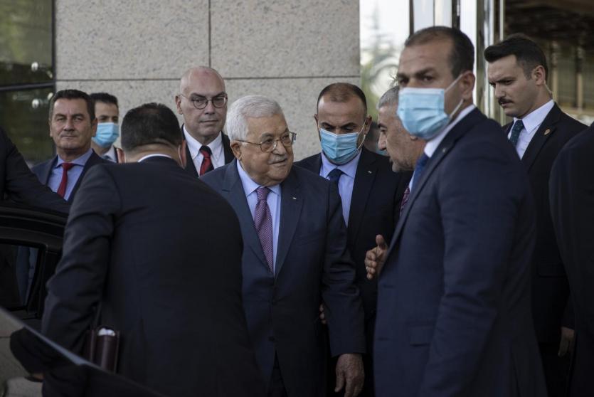 الرئيس عباس يصل تركيا في زيارة رسمية