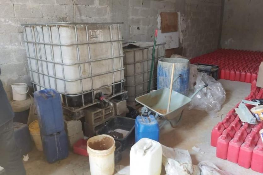 مخزن يحوي مواد مغشوشة ومزورة في نابلس