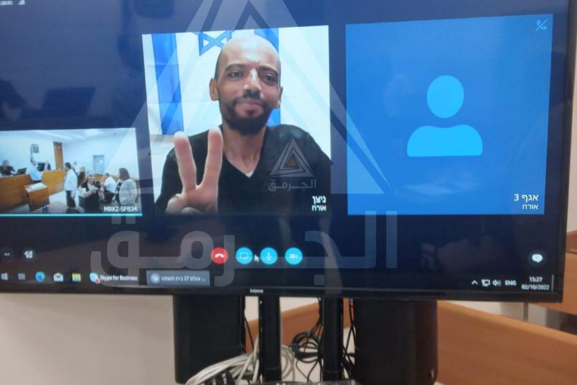 الأسير خليل عواودة خلال إحدى جلسات محاكمته