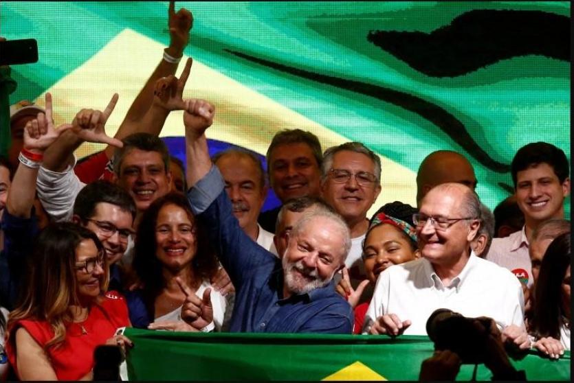 مرشح اليسار والرئيس البرازيلي الأسبق لولا دا سيلفا