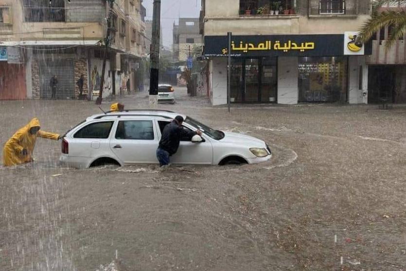 أمطار غزيرة على قطاع غزة صباح اليوم 
