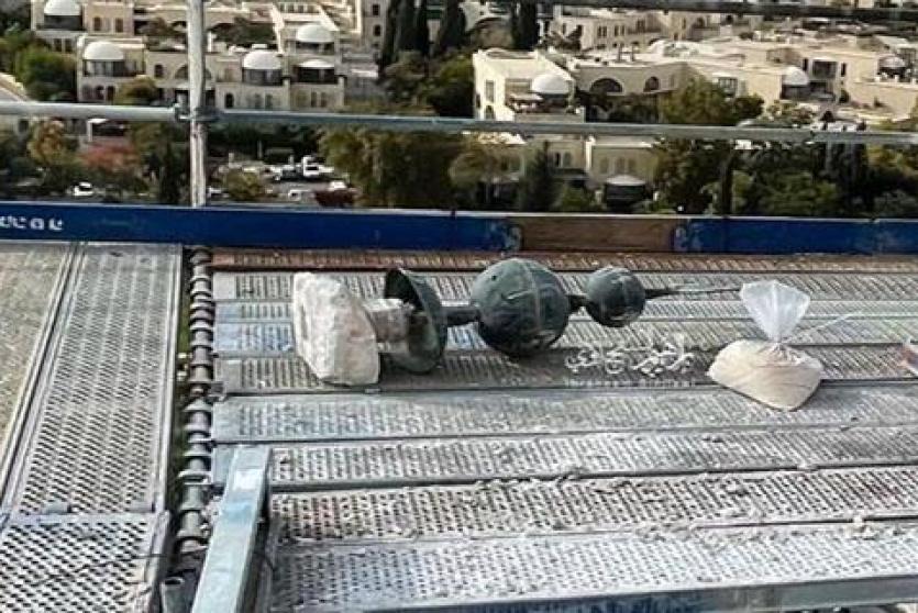 الاحتلال يزيل القبة والهلال عن مئذنة مسجد قلعة القدس