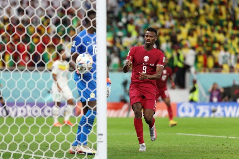 من مباراة قطر ضد السنغال