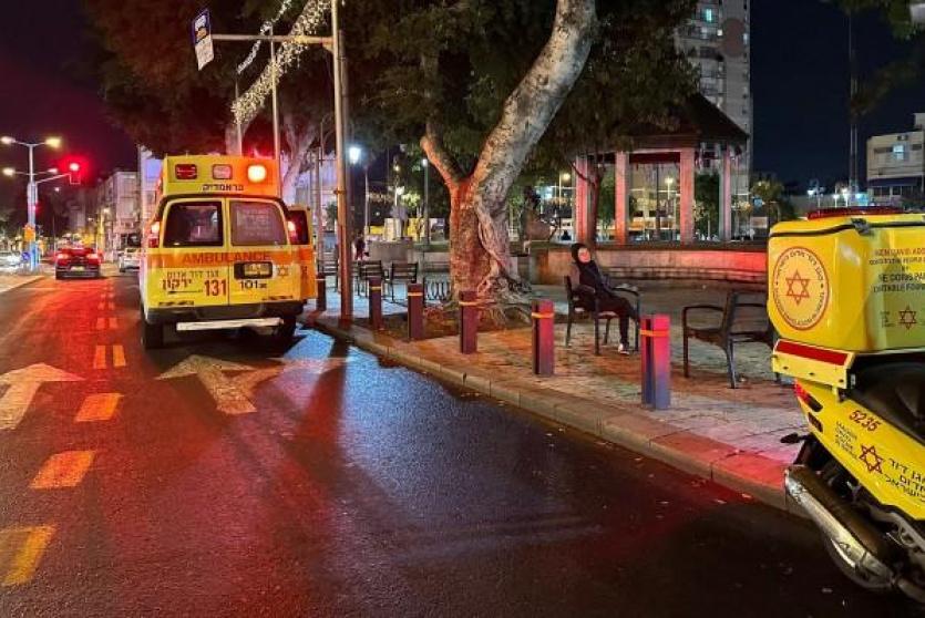 سيارات إسعاف تابعة لنجمة داوود الحمراء تنقل مصابين