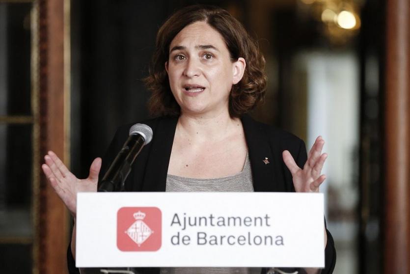 رئيسة بلدية برشلونة آدا كولاو 