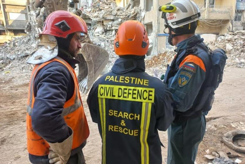 فريق فلسطين للتدخل والاستجابة يبدأ مهامه في سوريا