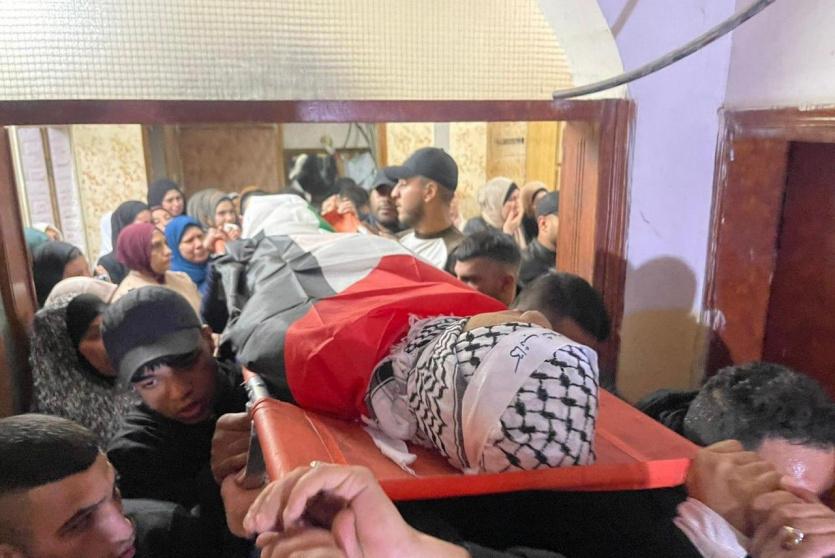 شاهد: نابلس تُشيِّع جثمان الشهيد الطفل منتصر الشوا 