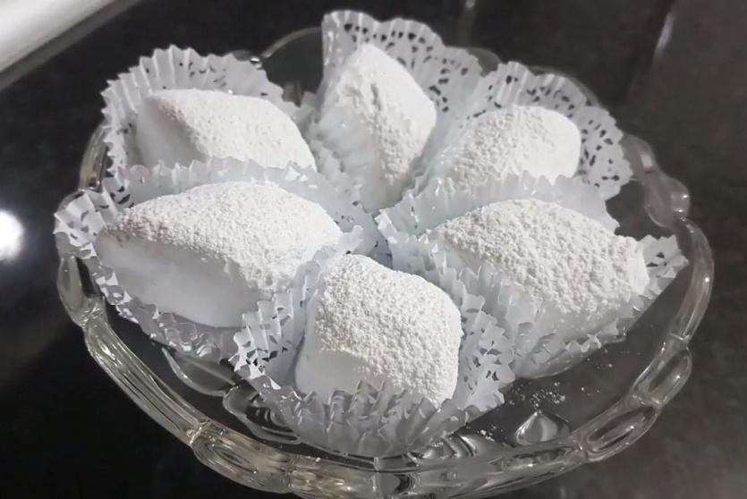 حلوى مقروط اللوز الجزائرية