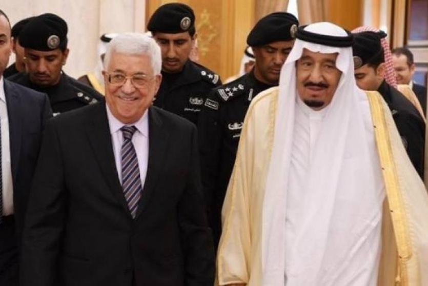 الرئيس محمود عباس خلال زيارة السعودية - ارشيف