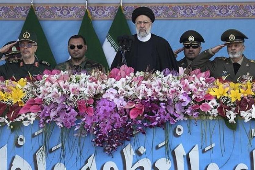 رئيسي حلال خطابه أثناء الاستعراض العسكري في طهران