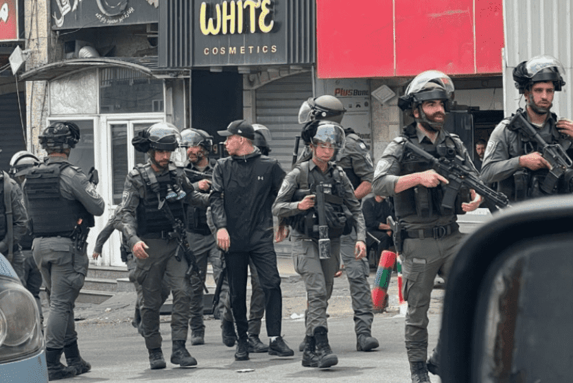 الاحتلال يعتقل شابا من القدس اليوم