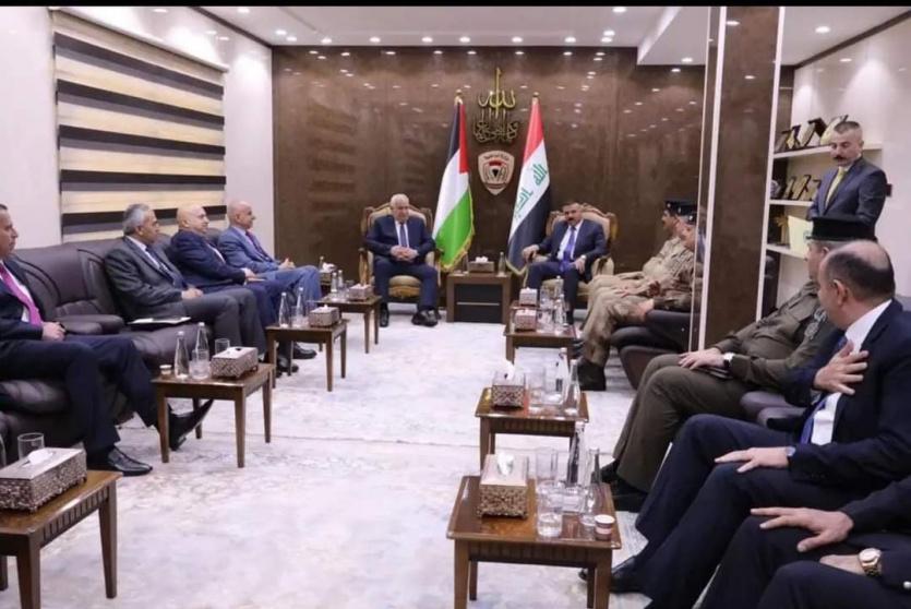 جانب من لقاء وزير الداخلية الفلسطيني اللواء زياد هب الريح، ونظيره العراقي السيد عبد الأمير الشمري