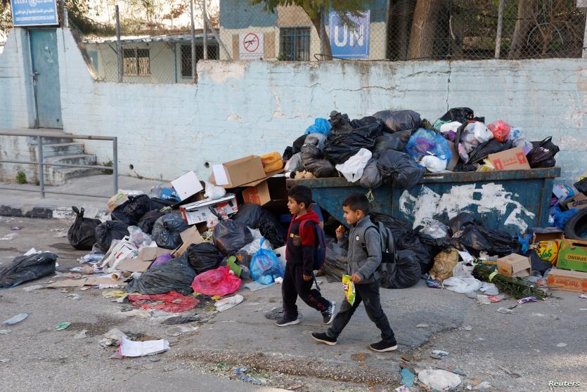 مكبات النفايات في مخيمات اللاجئين بالضفة الغربية