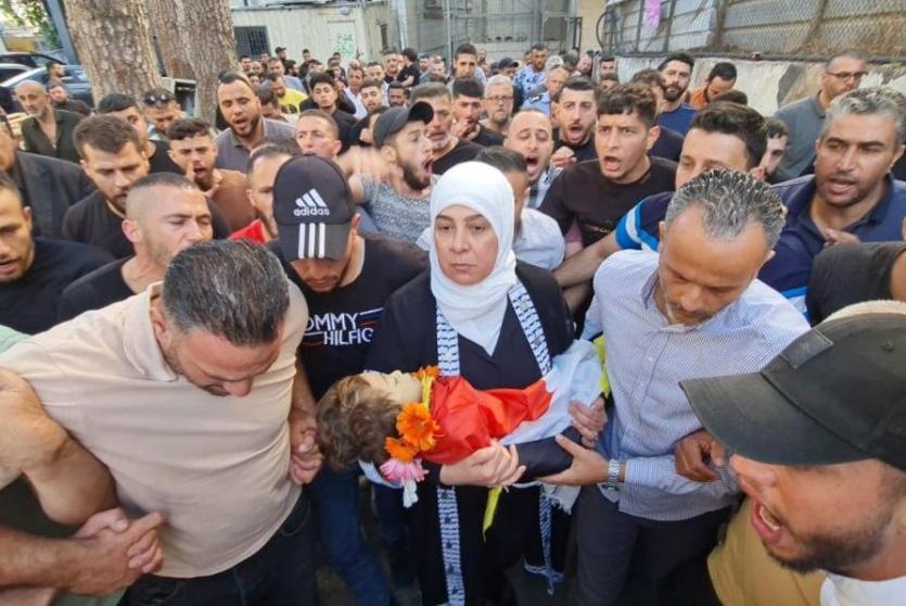 صور: وصول جثمان الشهيد الطفل محمد التميمي إلى مجمع فلسطين الطبي