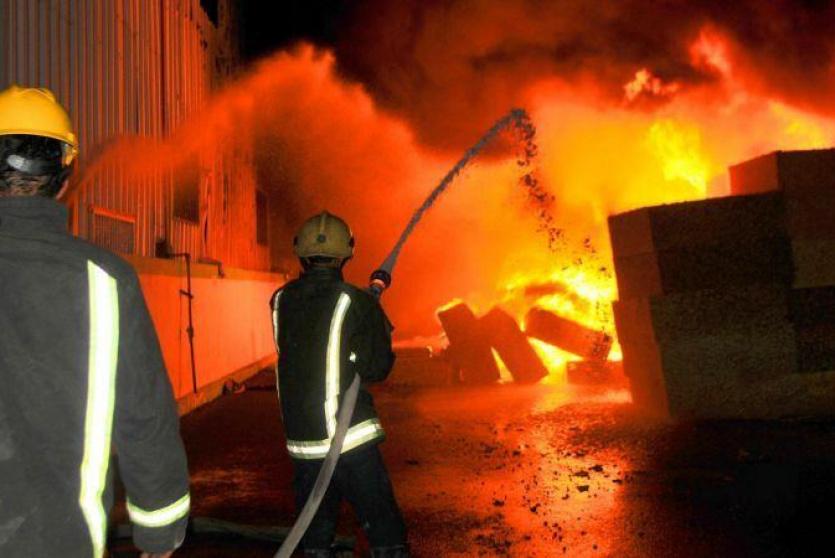 إصابة 8 مواطنين جراء حريق بالقدس