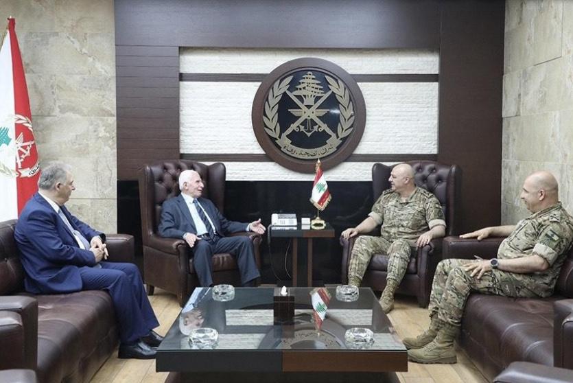  قائد الجيش اللبناني العماد جوزاف عون يستقبل السيد عزّام الأحمد والسفير أشرف دبور
