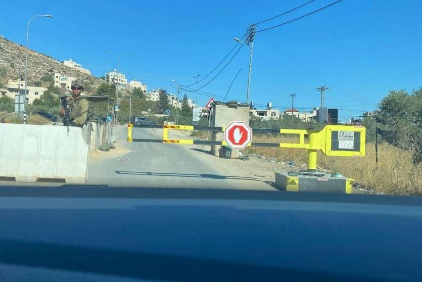 قوات الاحتلال تغلق بوابة حاجز بلدة بيتا جنوب نابلس