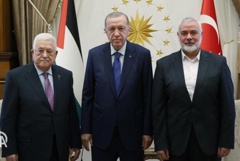 الرئيس عباس وأردوغان واسماعيل هنية