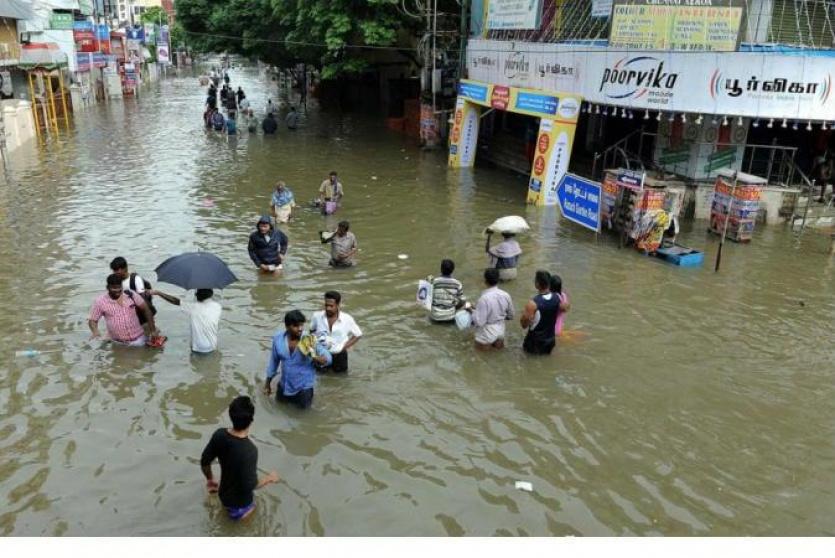 فيضانات في فيتنام - ارشيف