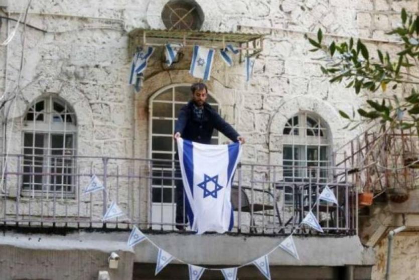 مستوطنون يستولون على منزل فلسطيني