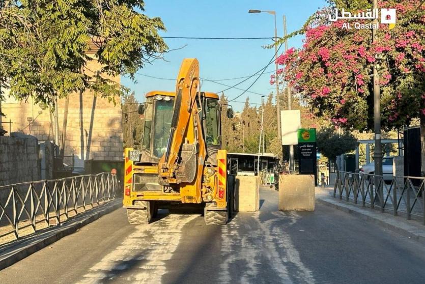 جرافات الاحتلال تغلق عدداً من شوارع القدس