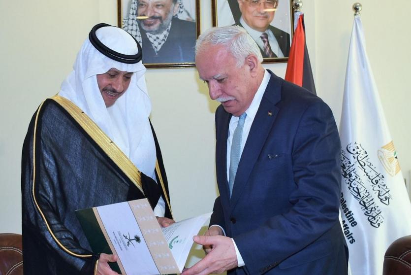 المالكي يتسلم نسخة من أوراق اعتماد السفير السعودي