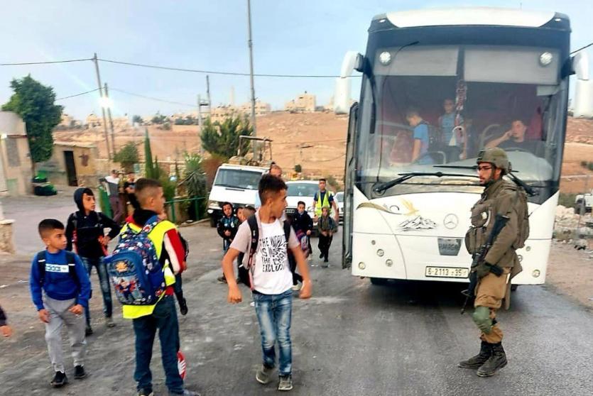 قوات الاحتلال تعرقل وصول الطلبة الفلسطينيين إلى مدارسهم