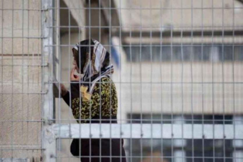 51 معتقلة من قطاع غزة يقبعن في سجن "الدامون"
