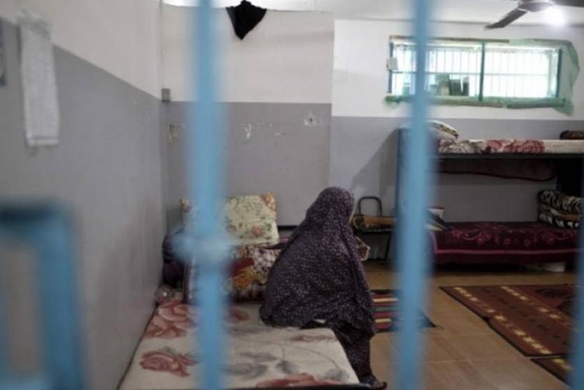 هيئة الأسرى: معتقلات سجن الدامون يتعرضن لعقوبات مشددة