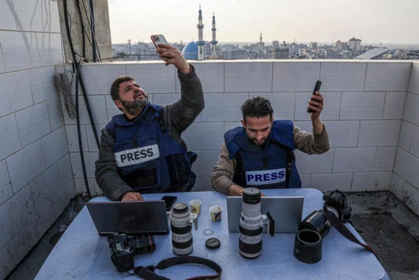 وزارة الاتصالات تدين استهداف الاحتلال طواقم شركات الاتصالات بغزة