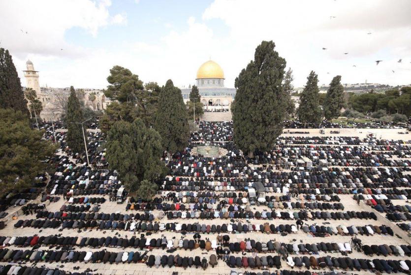 صلاة الجمعة الأولى من رمضان في الاقصى