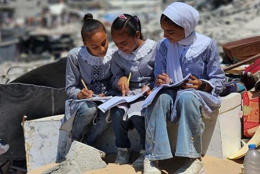 صورة من الارشيف