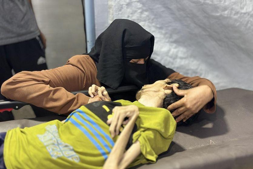 الشهيد الشاب أيوب أبو الحصين