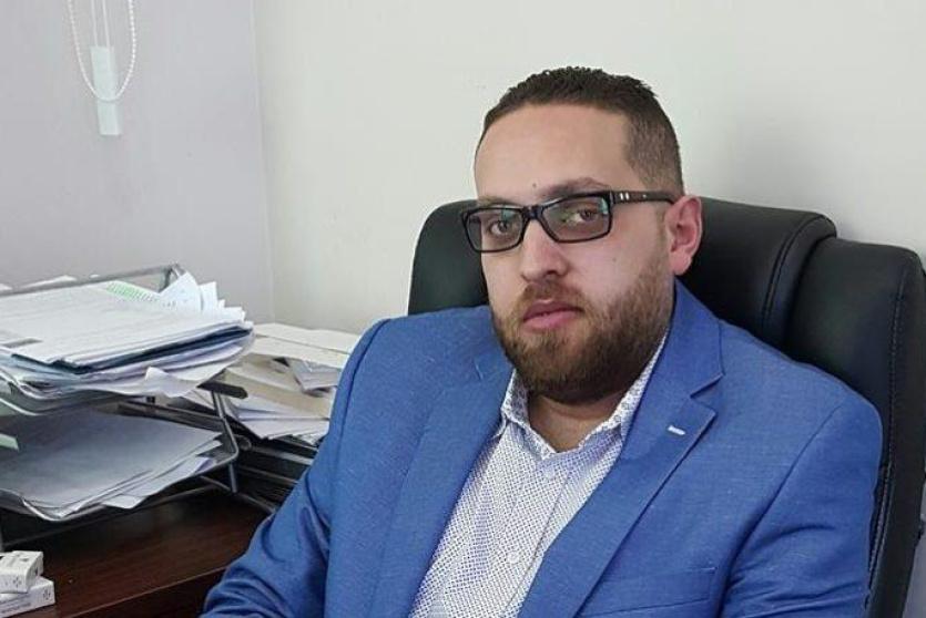الكاتب فادي أبو بكر