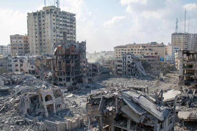 يديعوت: إسرائيل توافق على بدء ضخ أموال لإعمار غزة خلال الهدنة المحتملة