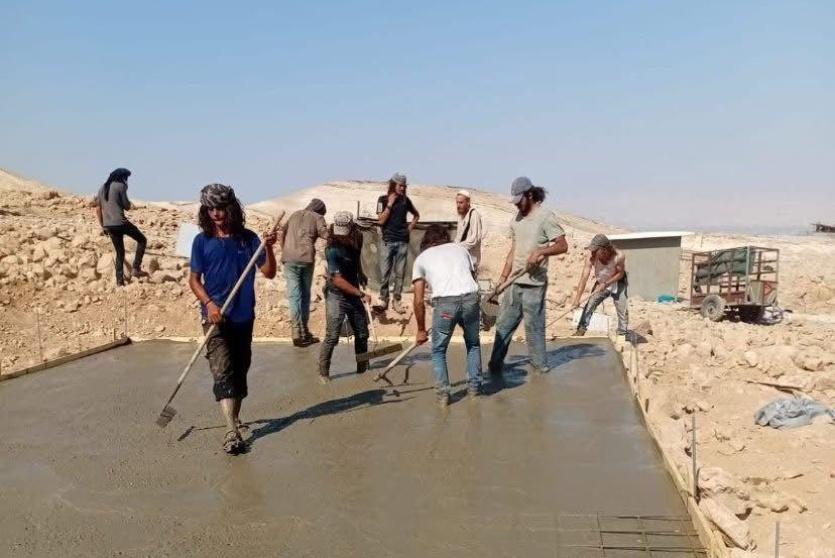 صورة من الارشيف