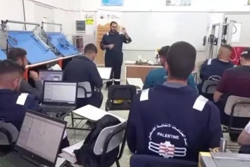 جانب من الدورة