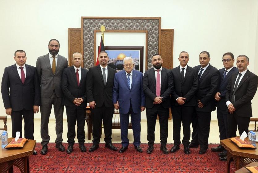 الرئيس عباس يستقبل مجلس نقابة المحامين الفلسطينيين