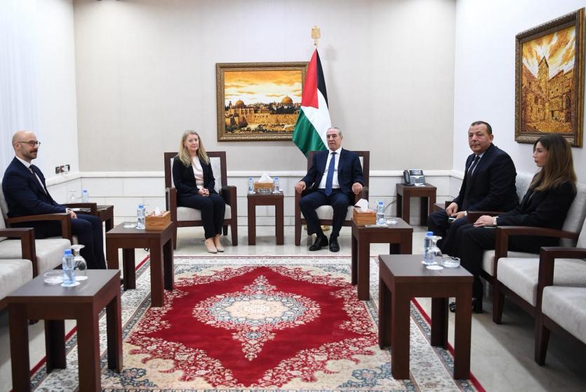 خلال اللقاء 