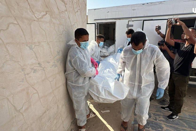 خلال تسليم الجثامين