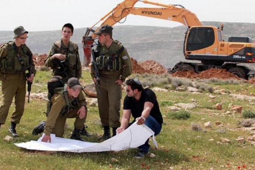 صورة من الارشيف