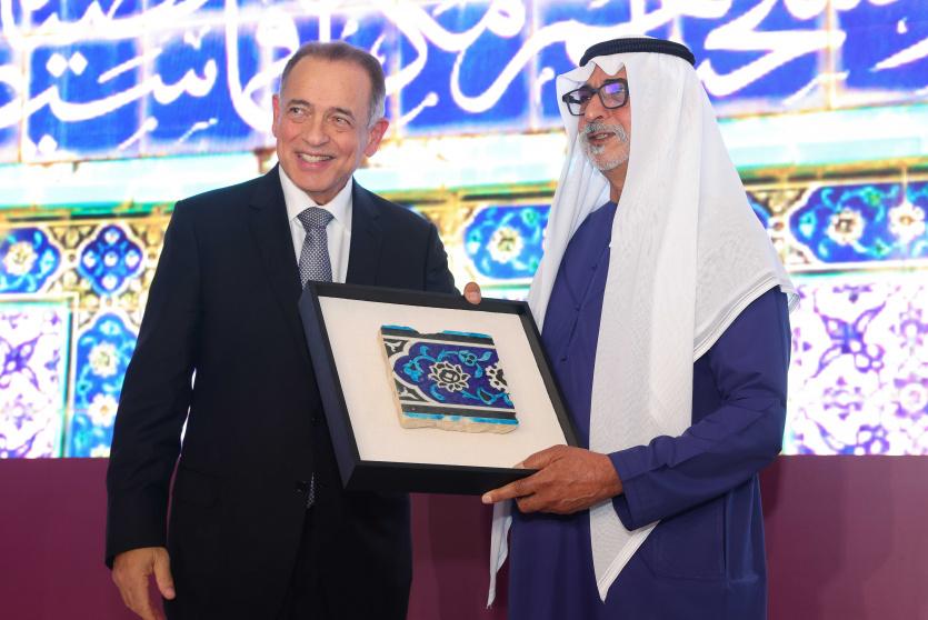 نهيان بن مبارك في العشاء السنوي لمؤسسة التعاون بأبوظبي