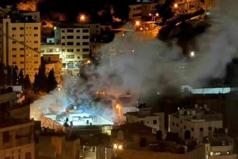 صورة من الارشيف