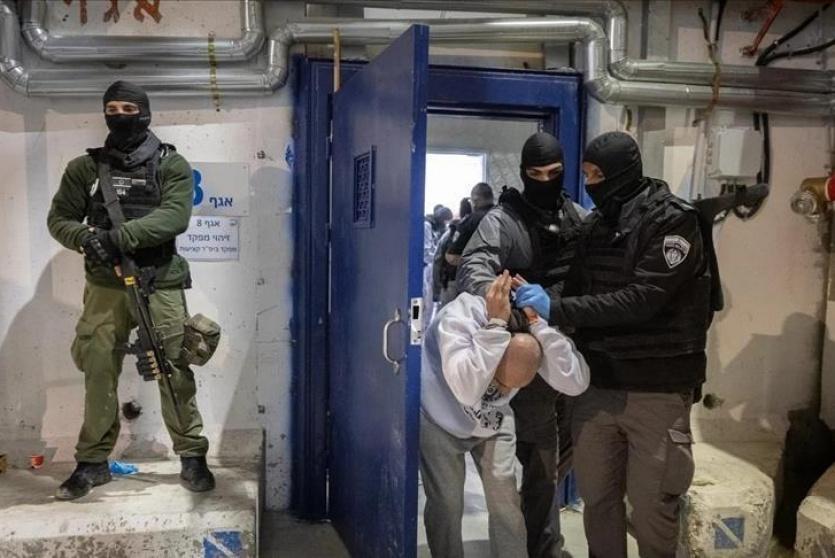 صورة من الارشيف