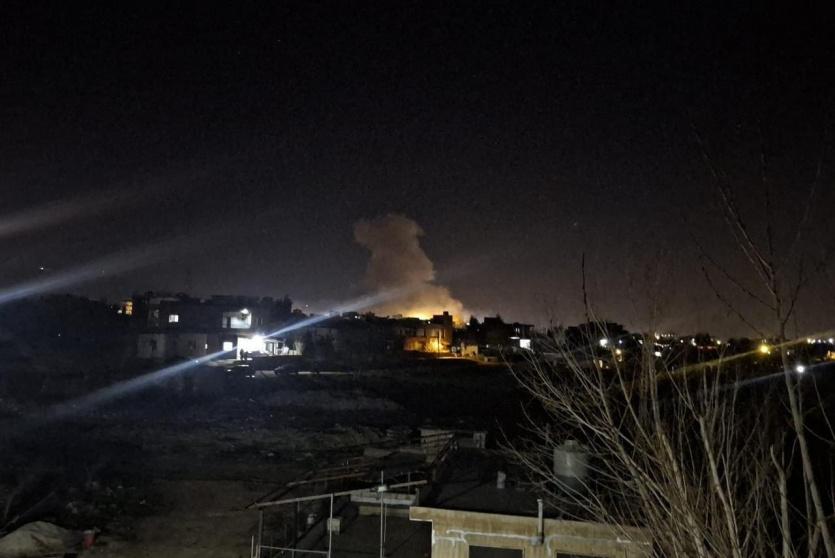  أكثر من 12 شهيدا و30 جريحا في غارات إسرائيلية على مخيم عين الحلوة والبقاع