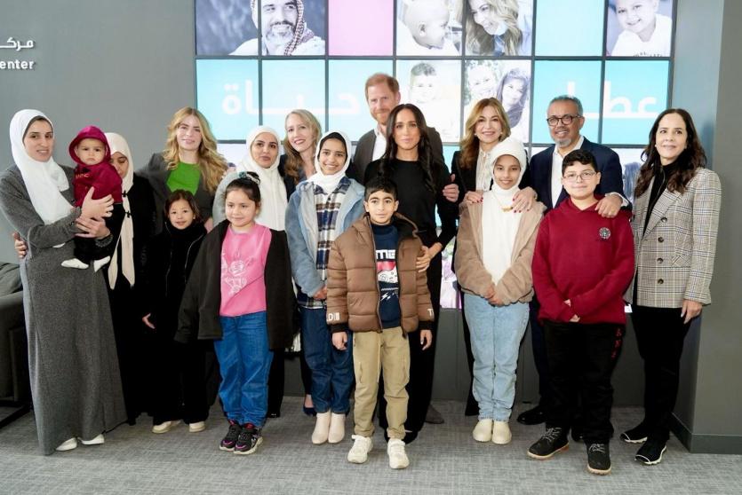 جانب من زيارة الأمير هاري وزوجته